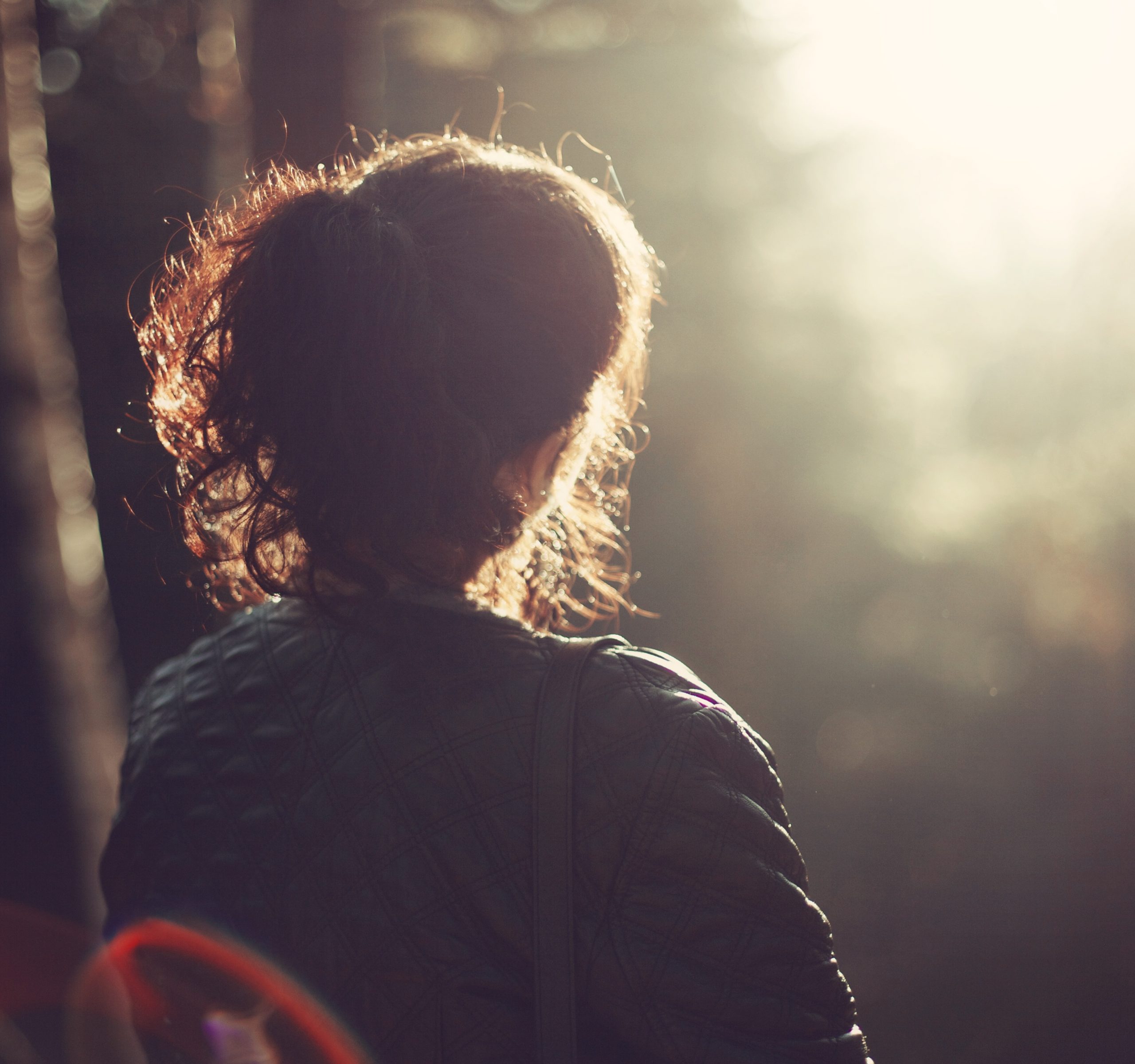 forest-light-girl-woman-photography-sunlight-965121-pxhere.com